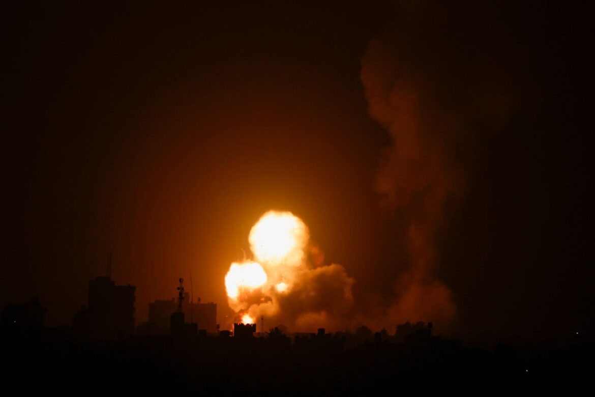 [Kabar] Serangan Udara di Gaza, Konflik Berlanjut