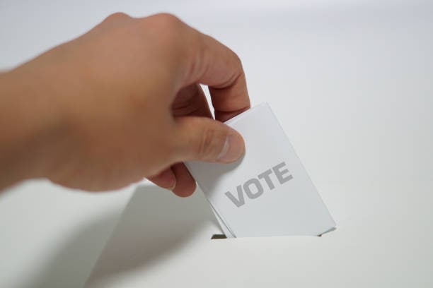 Pesta Demokrasi Terbelit Problematik