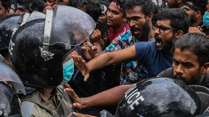 Krisis Sri Lanka Akibat Utang, Bagaimana dengan Indonesia?