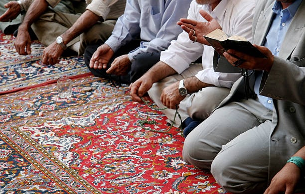 [Nafais Tsamarat] Mendoakan Sesama Muslim