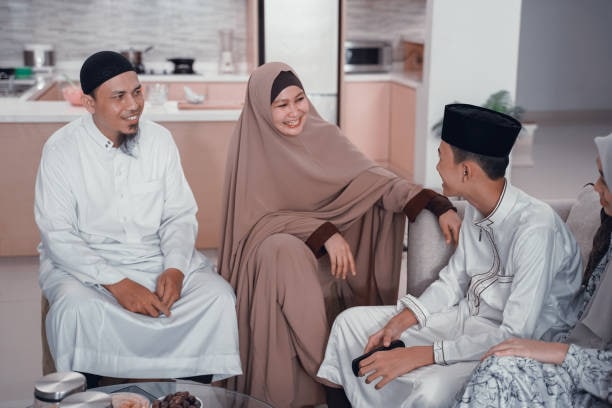 Membersamai Remaja Pengemban Dakwah