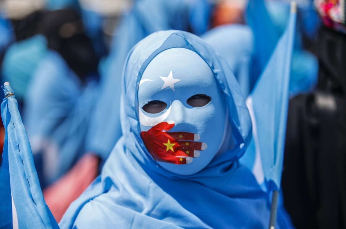 [Kabar] Indonesia Menolak Gelar Debat Uighur, LBH Pelita Umat: Tidak Paham UUD, Malah Erat dengan Cina