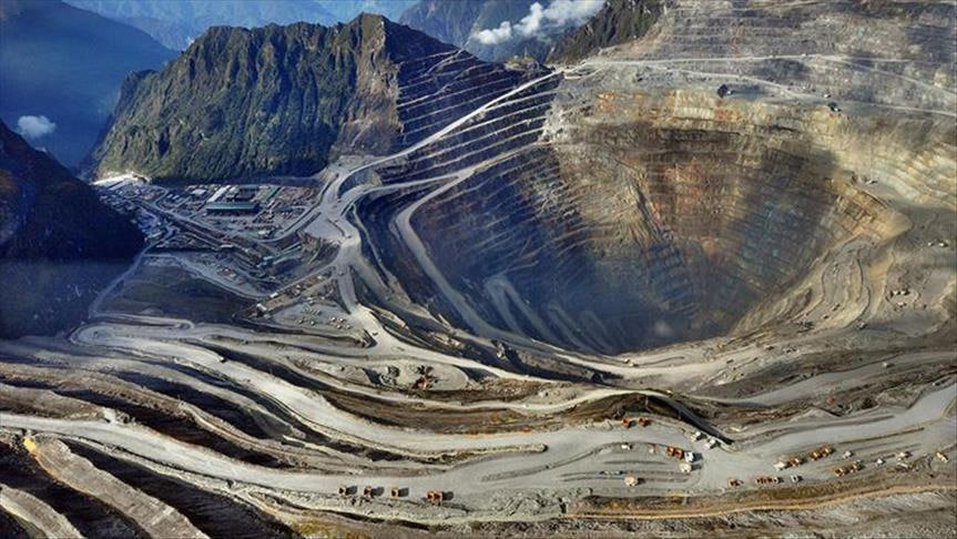 Memperpanjang Izin Freeport Sampai Cadangan Habis! Mental Terjajah?
